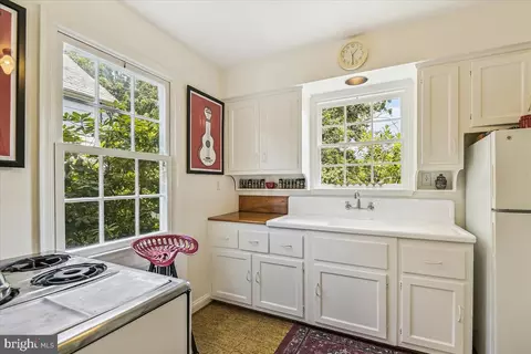 Kitchen - 4203 Eastview Rd, Baltimore, MD 21218 photo 1 of 5