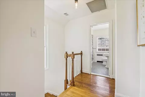 Entry Way - 4203 Eastview Rd, Baltimore, MD 21218 photo 3 of 4