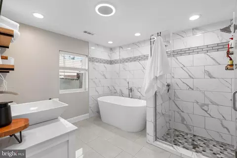 2124 Fleet St, Baltimore, MD 21231 photo 40
