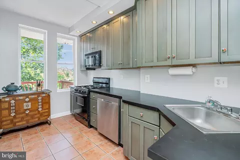 3013 Keswick Rd, Baltimore, MD 21211 photo 10
