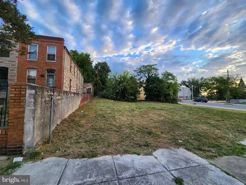 1514 E Chase St, Baltimore, MD 21213 photo 4