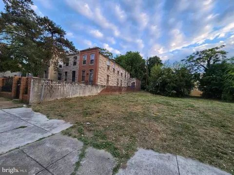 1514 E Chase St, Baltimore, MD 21213 photo 2