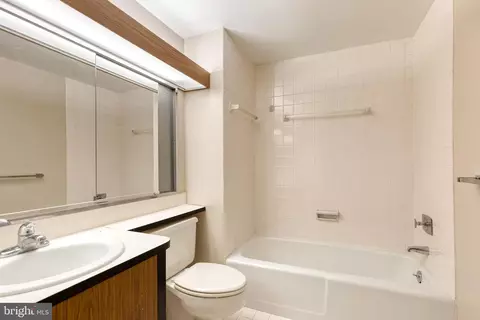 3601 Clarks Ln #E, Baltimore, MD 21215 photo 28