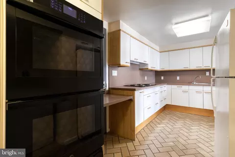 3601 Clarks Ln #E, Baltimore, MD 21215 photo 11