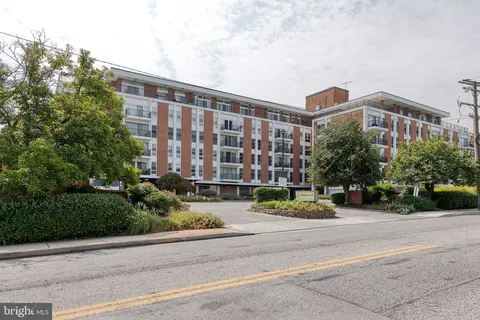 3601 Clarks Ln #E, Baltimore, MD 21215
