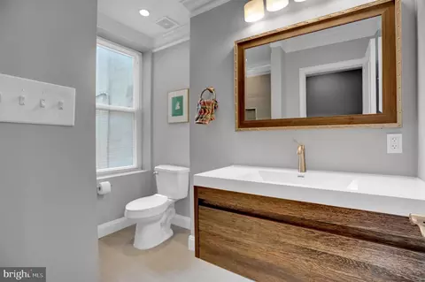 229 E Lafayette Ave, Baltimore, MD 21202 photo 18