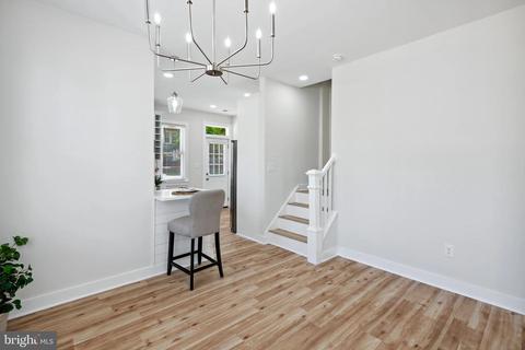 Entry Way - 4807 Pilgrim Rd, Baltimore, MD 21214 photo 6 of 10