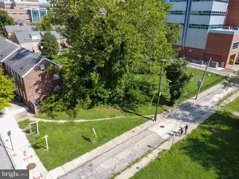 925 W Fayette St, Baltimore, MD 21223