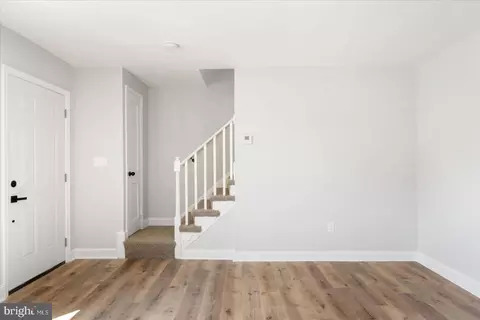 559 S Beechfield Ave, Baltimore, MD 21229 photo 4
