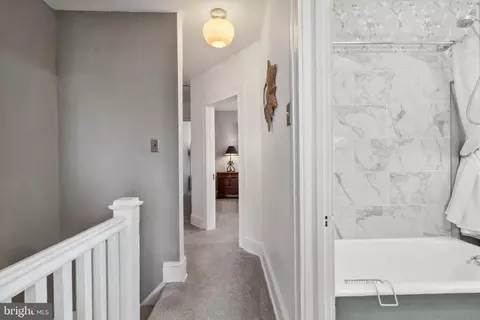 Entry Way - 4108 Rollins Ave, Baltimore, MD 21207 photo 4 of 4