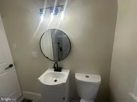 2550 Harlem Ave, Baltimore, MD 21216 photo 3