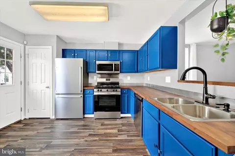 1005 Myrtle Ave, Baltimore, MD 21201 photo 10