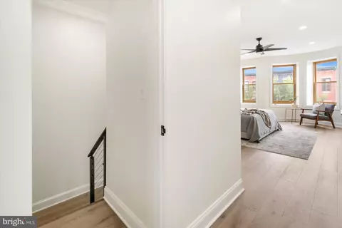 Entry Way - 2330 Madison Ave, Baltimore, MD 21217 photo 14 of 23