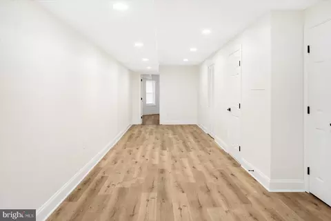 Entry Way - 2330 Madison Ave, Baltimore, MD 21217 photo 20 of 23