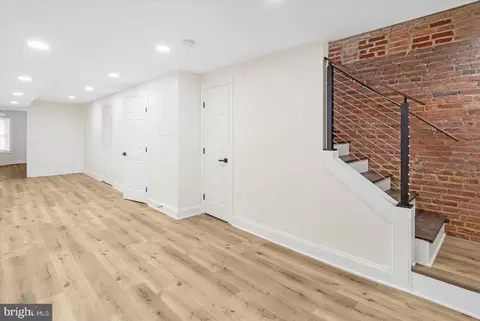 Entry Way - 2330 Madison Ave, Baltimore, MD 21217 photo 18 of 23