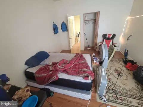 Bedroom - 2727 E Madison St, Baltimore, MD 21205 photo 3 of 4