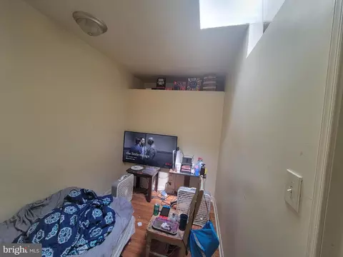 Bedroom - 2727 E Madison St, Baltimore, MD 21205 photo 4 of 4