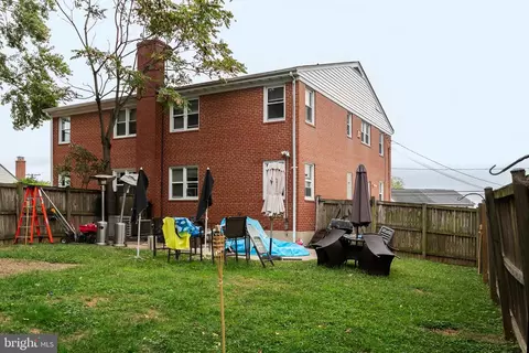 Exterior - 4914 Hamilton Ave, Baltimore, MD 21206 photo 3 of 3