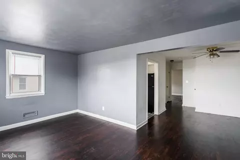 Living - 4914 Hamilton Ave, Baltimore, MD 21206 photo 2 of 3