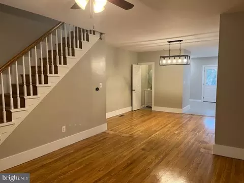 Entry Way - 3803 Parkside Dr, Baltimore, MD 21206 photo 3 of 5