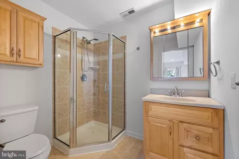 Bath - 3224 Odonnell St, Baltimore, MD 21224 photo 1 of 2