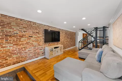 Living - 3224 Odonnell St, Baltimore, MD 21224 photo 1 of 1