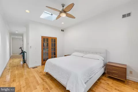 Bedroom - 3224 Odonnell St, Baltimore, MD 21224 photo 7 of 8