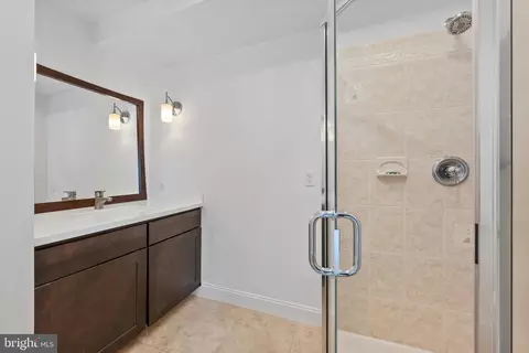 Bath - 3224 Odonnell St, Baltimore, MD 21224 photo 2 of 2
