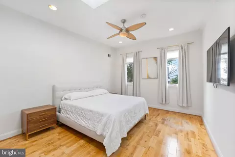 Bedroom - 3224 Odonnell St, Baltimore, MD 21224 photo 6 of 8