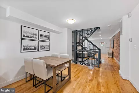 Entry Way - 3224 Odonnell St, Baltimore, MD 21224 photo 1 of 6