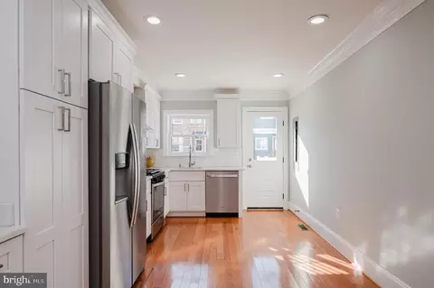 Entry Way - 1444 Andre St, Baltimore, MD 21230 photo 7 of 10
