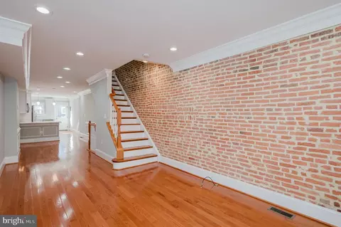 Entry Way - 1444 Andre St, Baltimore, MD 21230 photo 2 of 10
