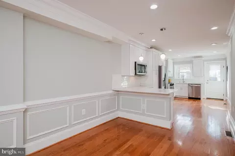 Entry Way - 1444 Andre St, Baltimore, MD 21230 photo 5 of 10
