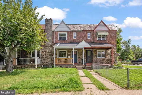 Exterior - 3845 Brooklyn Ave, Baltimore Highlands, MD 21225 photo 3 of 7