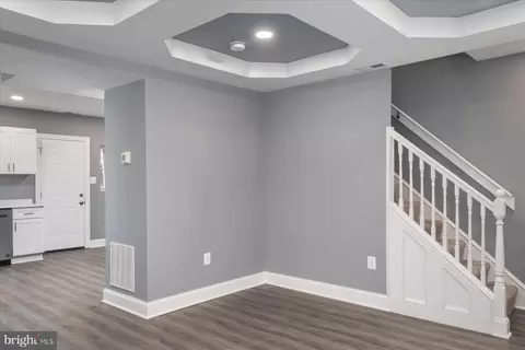Entry Way - 3845 Brooklyn Ave, Baltimore Highlands, MD 21225 photo 1 of 9