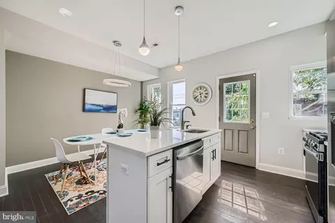 Kitchen - 767 Linnard St, Baltimore, MD 21229 photo 5 of 5