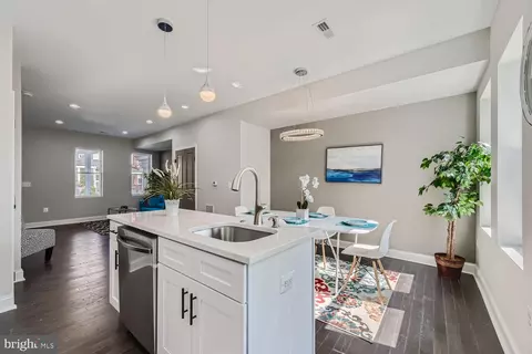 Kitchen - 767 Linnard St, Baltimore, MD 21229 photo 2 of 5