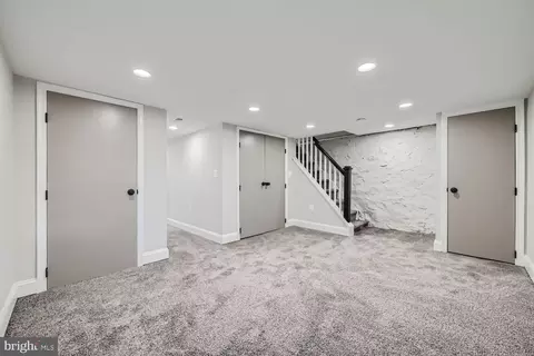 Entry Way - 767 Linnard St, Baltimore, MD 21229 photo 6 of 6