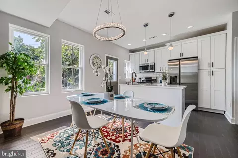 Dining - 767 Linnard St, Baltimore, MD 21229 photo 2 of 2