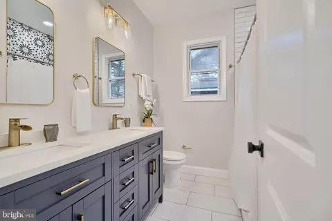 Bath - 5524 Sefton Ave, Baltimore, MD 21214 photo 1 of 7