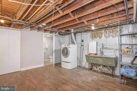 306 Martingale Ave, Baltimore, MD 21229 photo 24