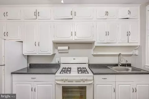 306 Martingale Ave, Baltimore, MD 21229 photo 11