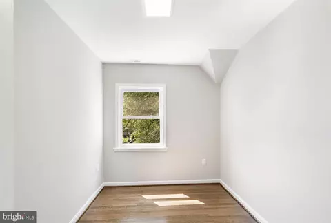 Bedroom - 1247 E Belvedere Ave, Baltimore, MD 21239 photo 3 of 5