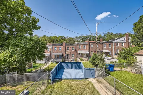 Exterior - 4428 Manorview Rd, Baltimore, MD 21229 photo 5 of 6