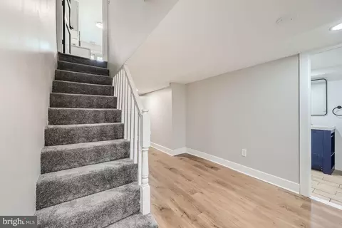 Entry Way - 4428 Manorview Rd, Baltimore, MD 21229 photo 1 of 2