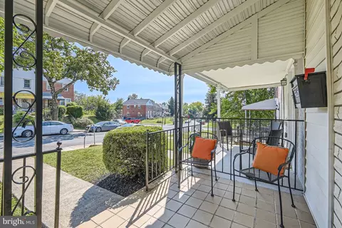 Exterior - 4428 Manorview Rd, Baltimore, MD 21229 photo 2 of 6