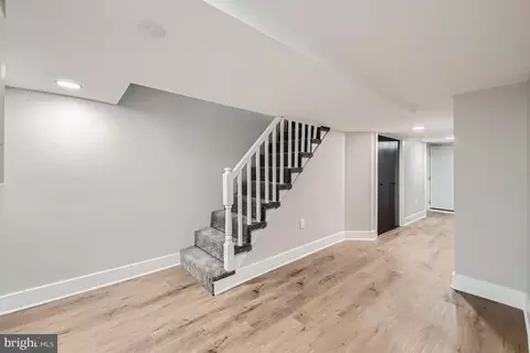 Entry Way - 4428 Manorview Rd, Baltimore, MD 21229 photo 2 of 2