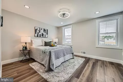 Bedroom - 4428 Manorview Rd, Baltimore, MD 21229 photo 2 of 2
