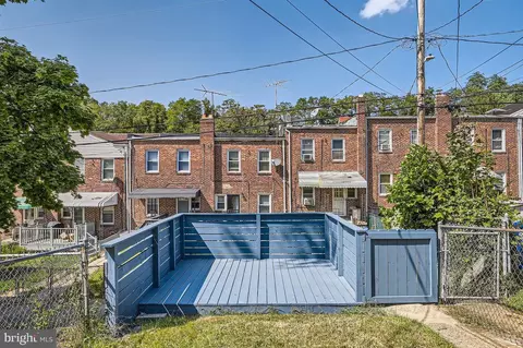 Exterior - 4428 Manorview Rd, Baltimore, MD 21229 photo 6 of 6