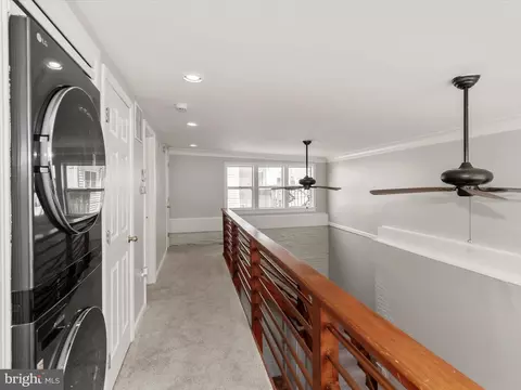 Entry Way - 1123 Durst St, Baltimore, MD 21230 photo 3 of 5